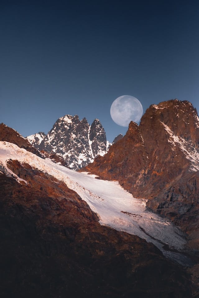 Cossistant Background